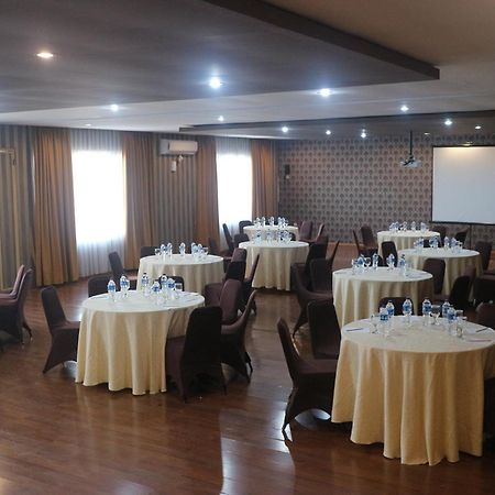 Grand Dian Boutique Hotel Cirebon Exteriör bild